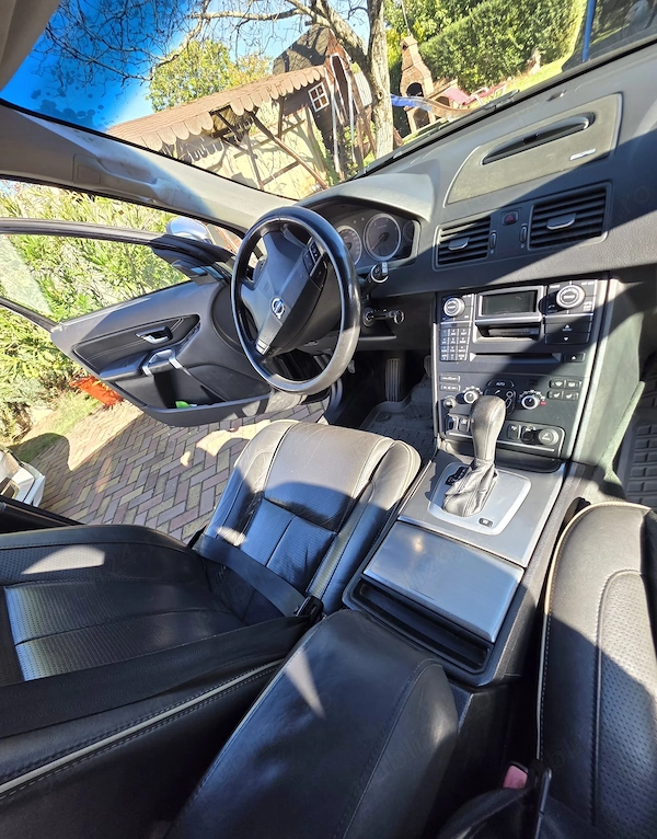 VOLVO XC90 2011 — imagine 8