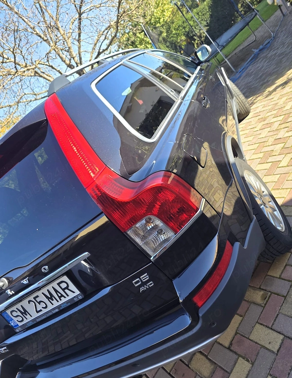 VOLVO XC90 2011 — imagine 3