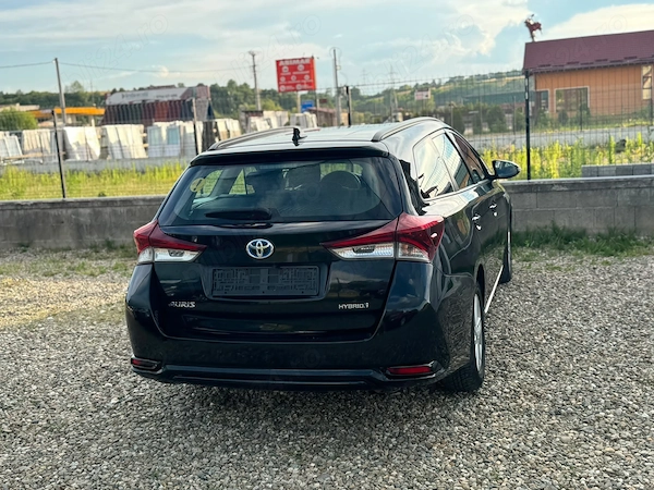 TOYOTA Auris 2017 — imagine 3