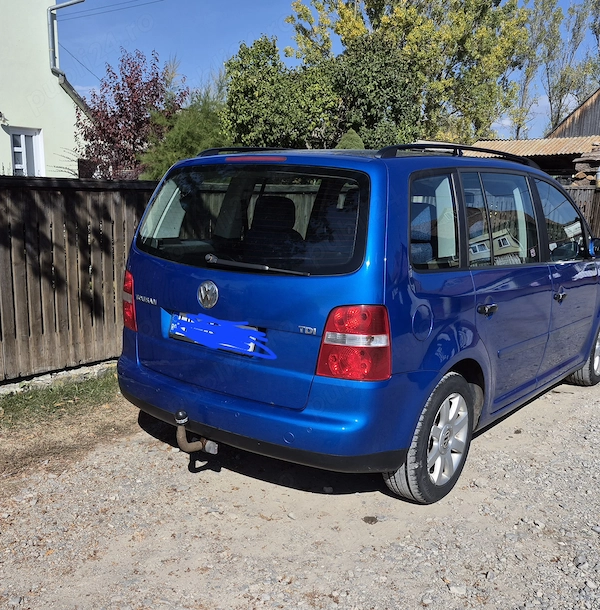 VOLKSWAGEN Touran 2005 — imagine 3