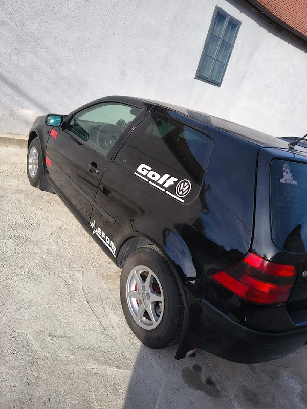 VOLKSWAGEN Golf 2000 — imagine 3