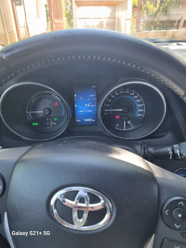 TOYOTA Auris 2015 — imagine 3