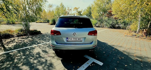 VOLKSWAGEN Touareg 2012 — imagine 3