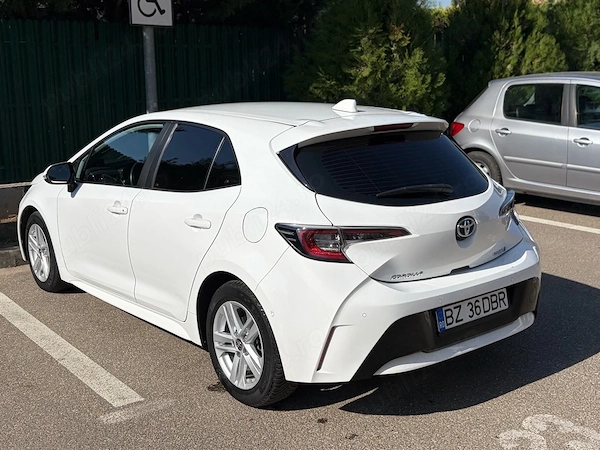 TOYOTA Corolla 2023 — imagine 2