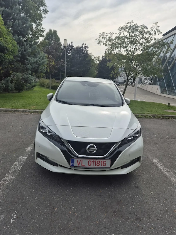 NISSAN Leaf 2020 — imagine 2