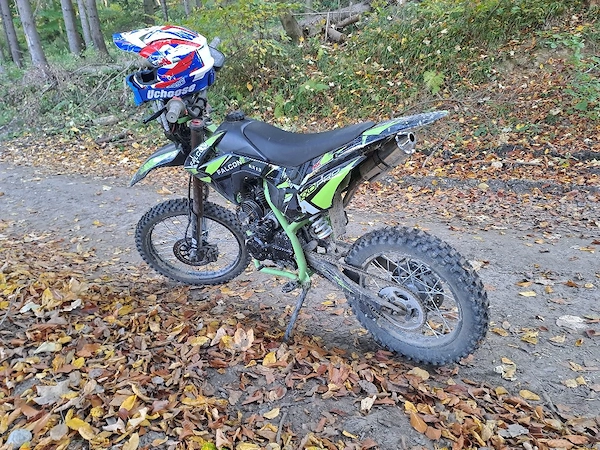 vând cross nou kxd falcon