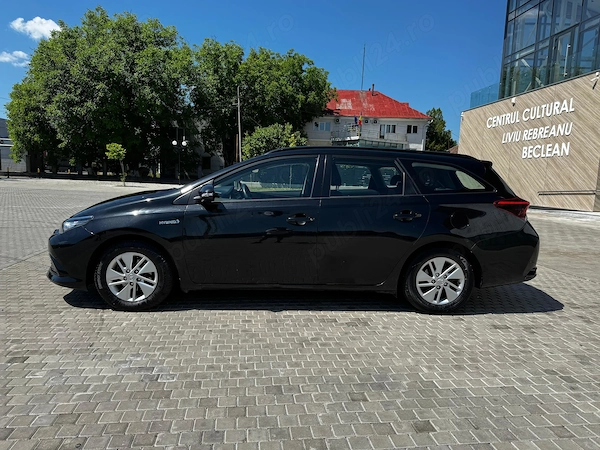 TOYOTA Auris 2017 — imagine 3