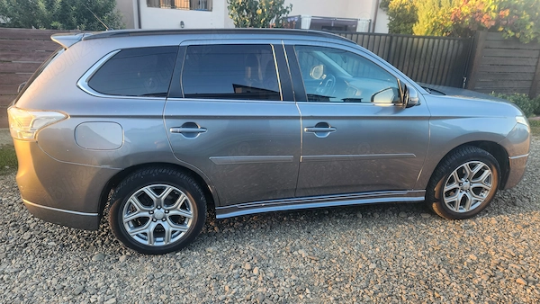 MITSUBISHI Outlander 2014 — imagine 3