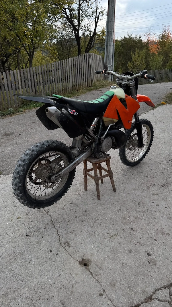 Vând schimb ktm 300 exc 2003 ( motor refăcut )