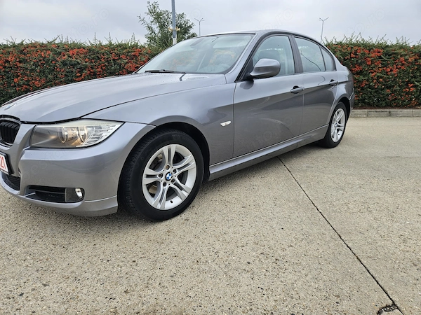 BMW 3 Series 2009 — imagine 4