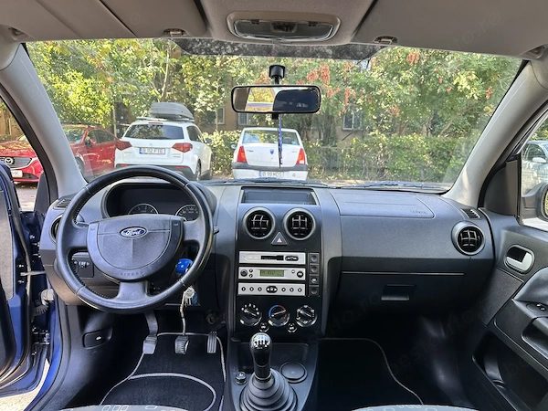 FORD Fusion 2005 — imagine 3