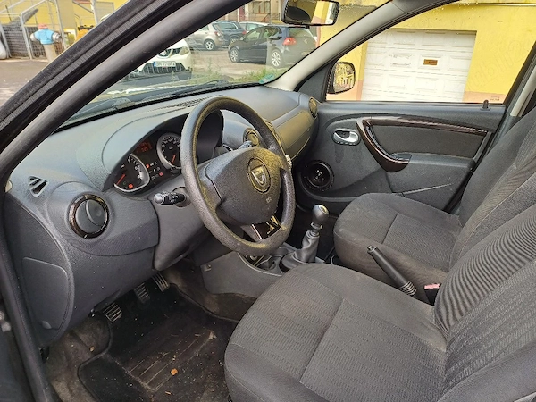 DACIA Duster 2011 — imagine 3