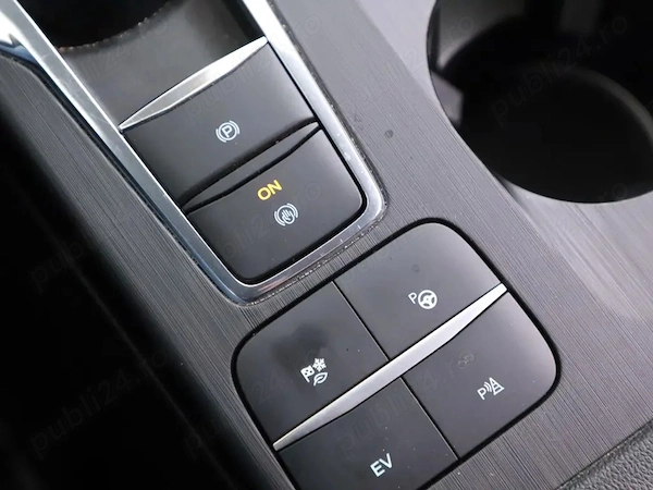 FORD Kuga 2022 — imagine 7