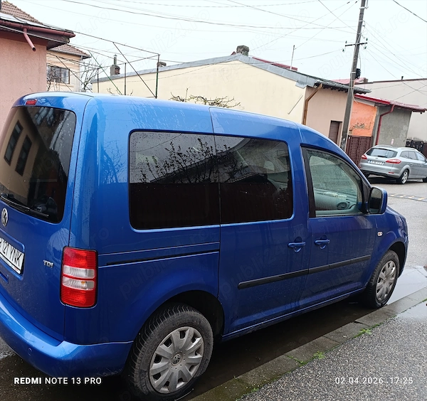 VOLKSWAGEN Caddy 2012 — imagine 3
