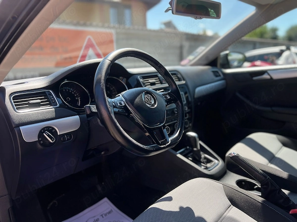 VOLKSWAGEN Jetta 2015 — imagine 8