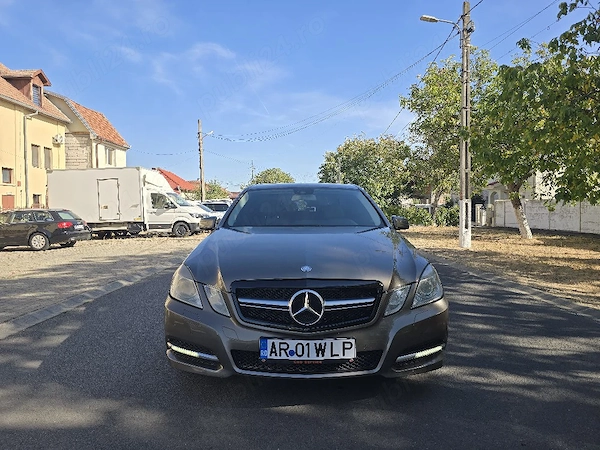 MERCEDES-BENZ E-Class 2012 — imagine 2