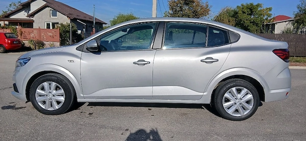 DACIA Logan 2022 — imagine 2