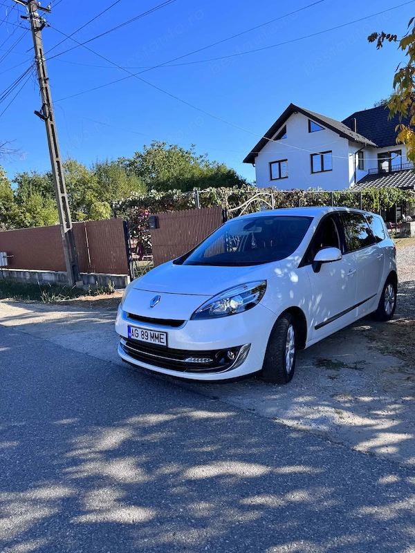 RENAULT Grand Scenic 2012 — imagine 3