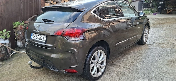 DS Automobiles DS4