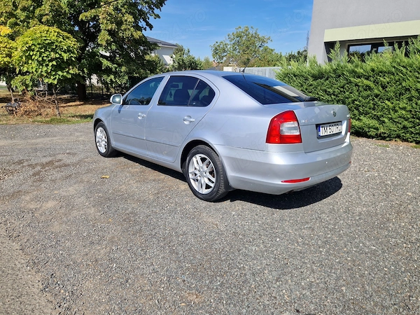 SKODA Octavia 2010 — imagine 6