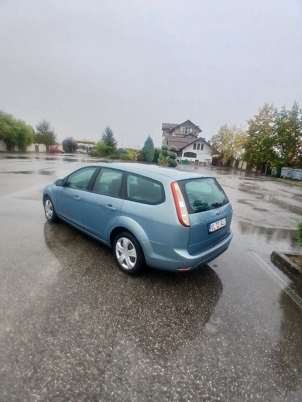 FORD Focus 2010 — imagine 4
