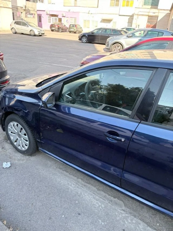 VOLKSWAGEN Polo 2013 — imagine 2