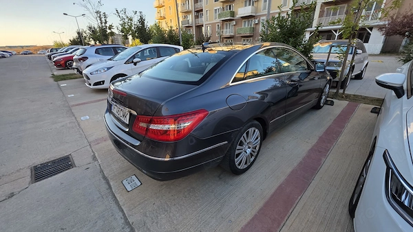 MERCEDES-BENZ E-Class 2010 — imagine 4
