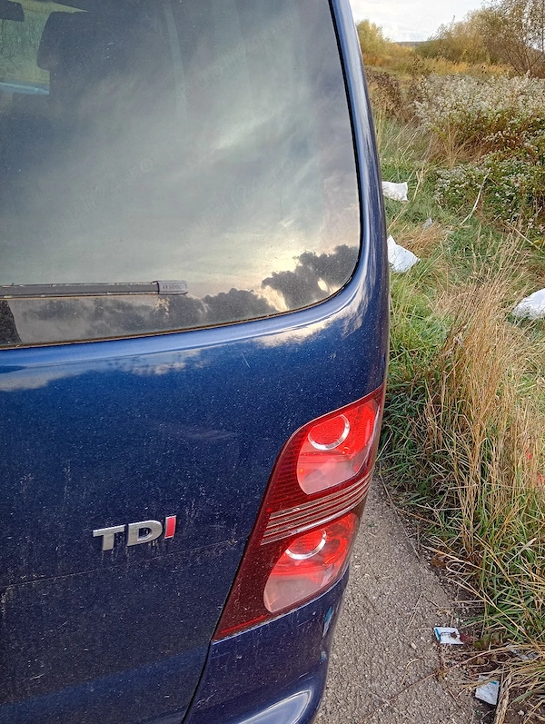 VOLKSWAGEN Touran 2009 — imagine 4