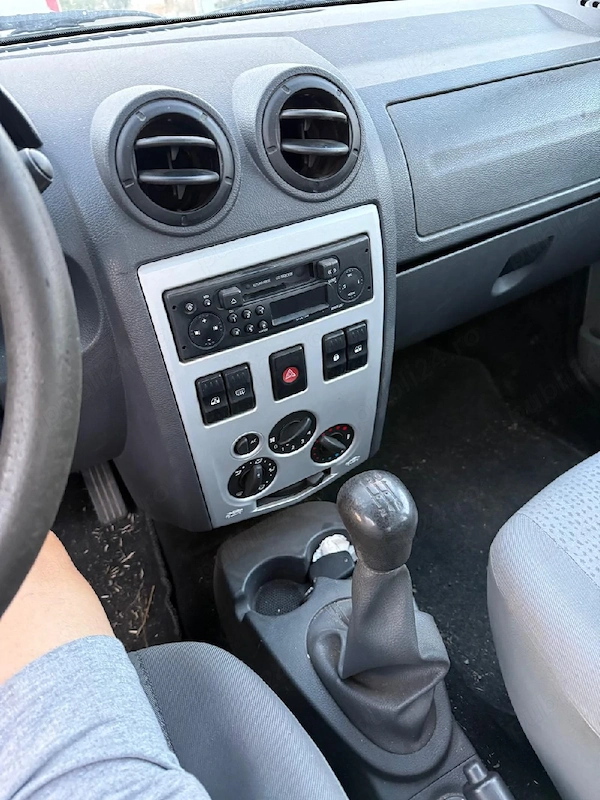DACIA Logan 2006 — imagine 2