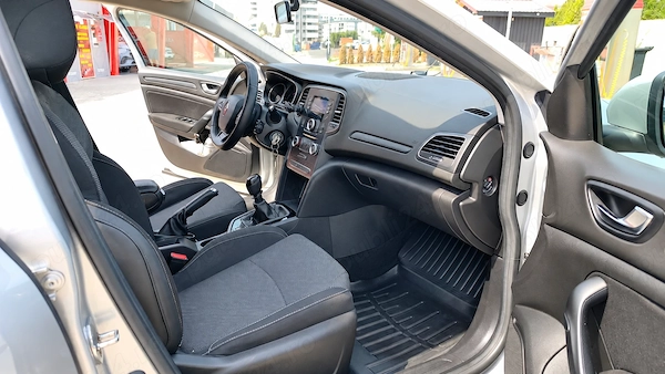 RENAULT Megane 2019 — imagine 4