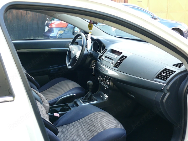 MITSUBISHI Lancer 2011 — imagine 7