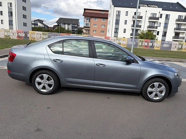 SKODA Octavia 2013 — imagine 3