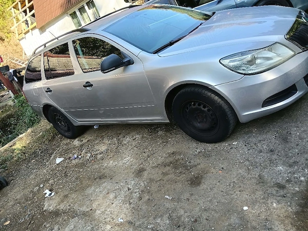 SKODA Octavia 2010 — imagine 4
