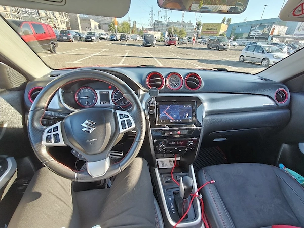 Suzuki Vitara 2018 benzină, 12.900 € — imagine 5