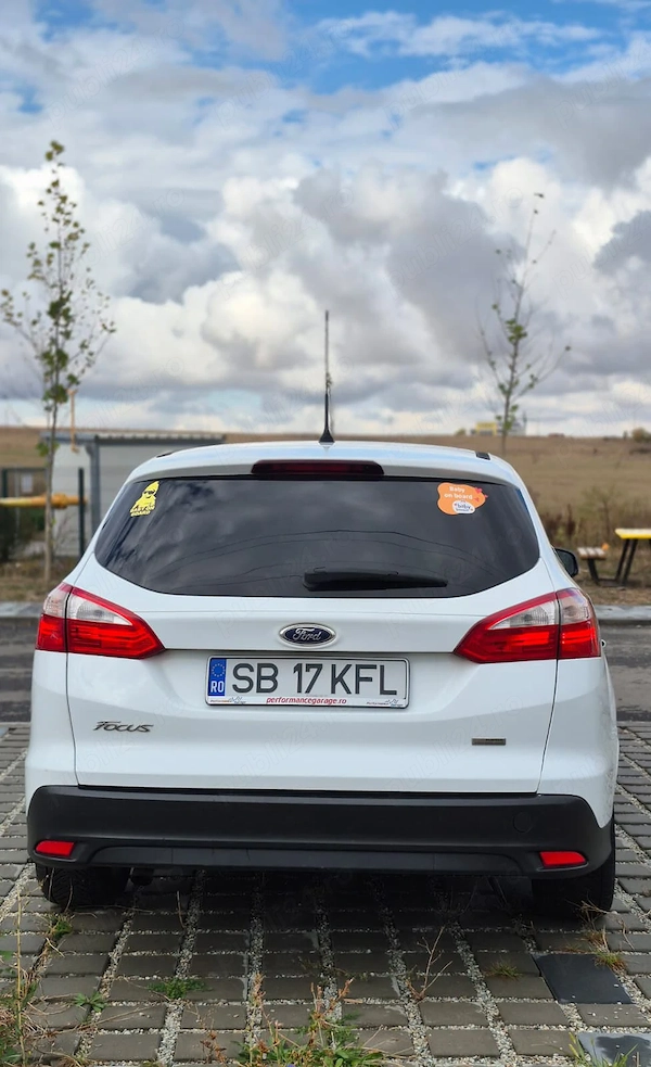 FORD Focus 2012 — imagine 4