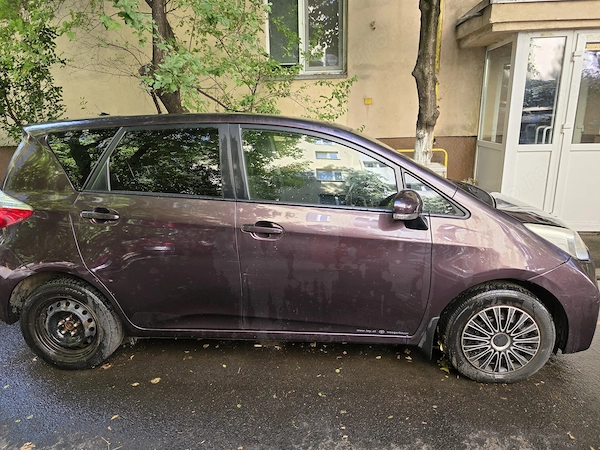 TOYOTA Verso-S 2012 — imagine 4