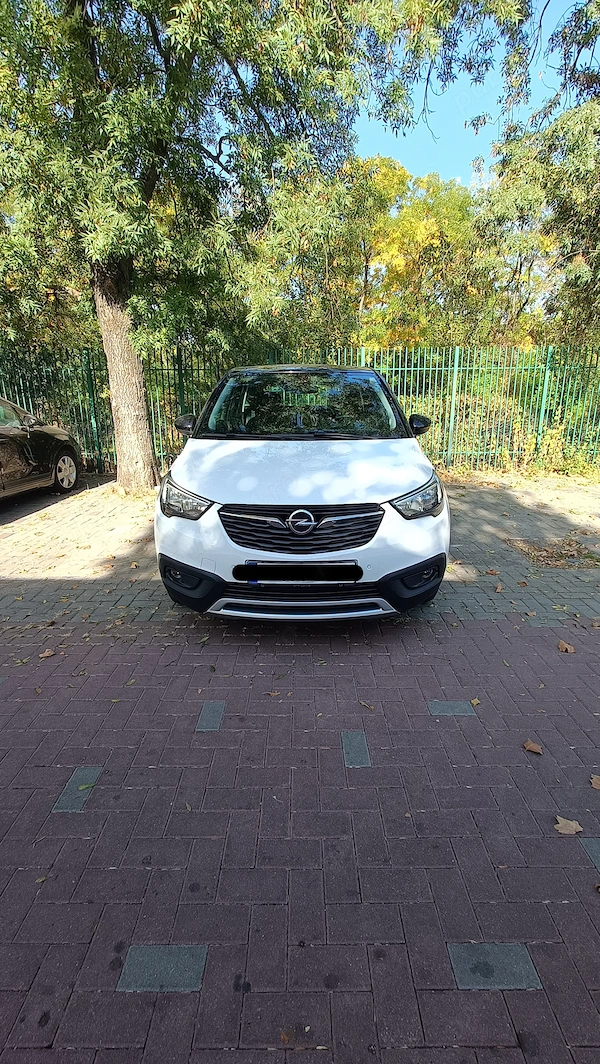 Opel Crossland X 1.2 turbo automată benzină