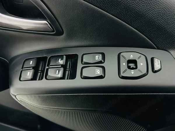 HYUNDAI ix35 2014 — imagine 10