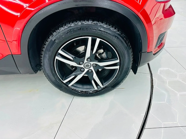 VOLVO XC40 2018 — imagine 9