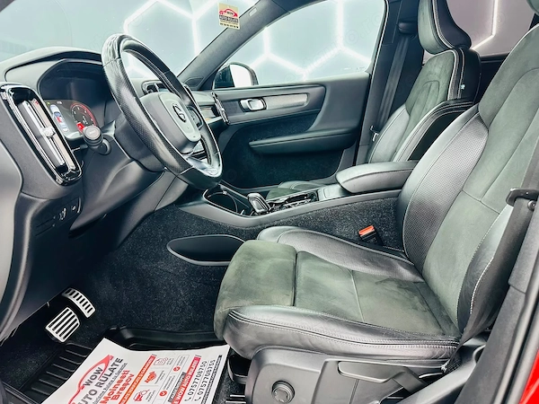 VOLVO XC40 2018 — imagine 15