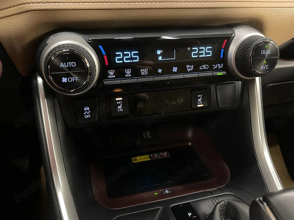TOYOTA RAV4 2024 — imagine 17