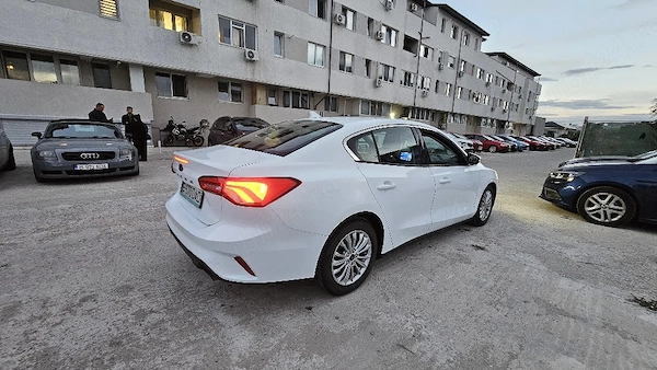 FORD Focus 2019 — imagine 4