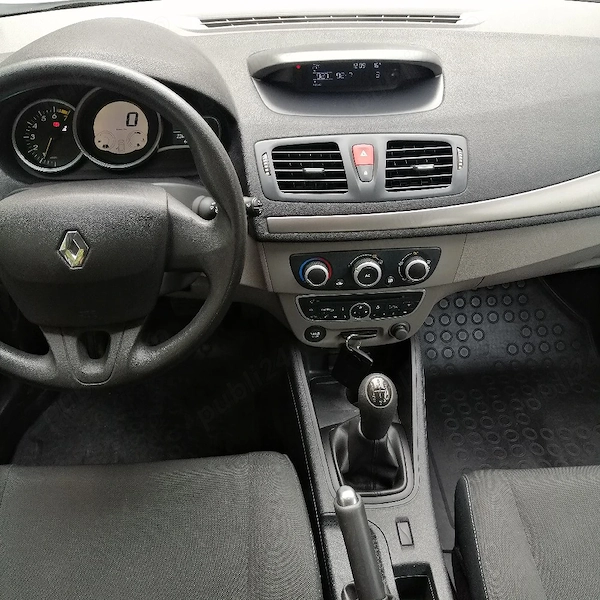 RENAULT Megane 2011 — imagine 9