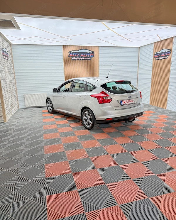 FORD Focus 2014 — imagine 3