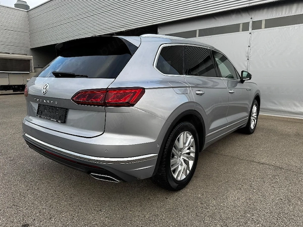 VOLKSWAGEN Touareg 2018 — imagine 5