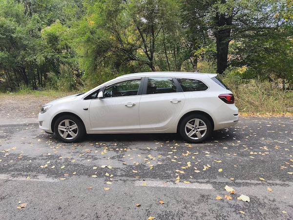 OPEL Astra 2012 — imagine 4