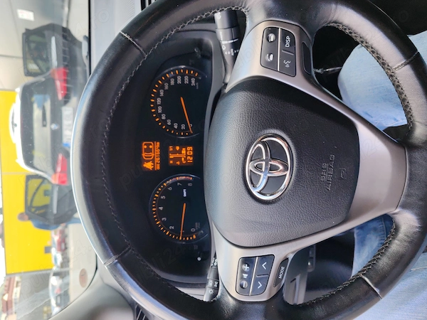 TOYOTA Avensis 2010 — imagine 5