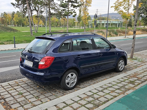 SKODA Fabia 2011 — imagine 3