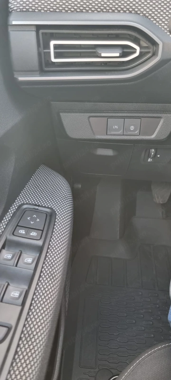 DACIA Logan 2025 — imagine 4