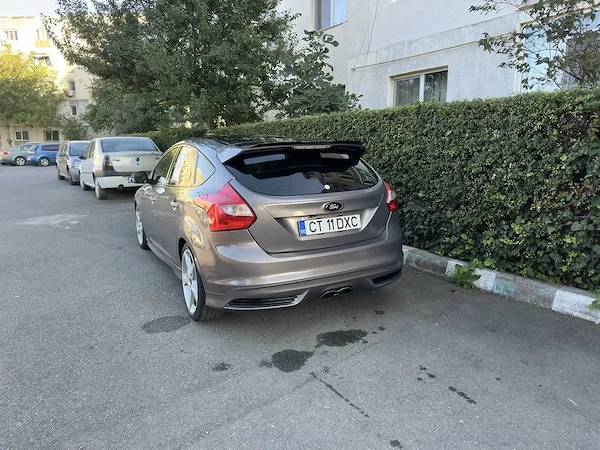 FORD Focus 2014 — imagine 4